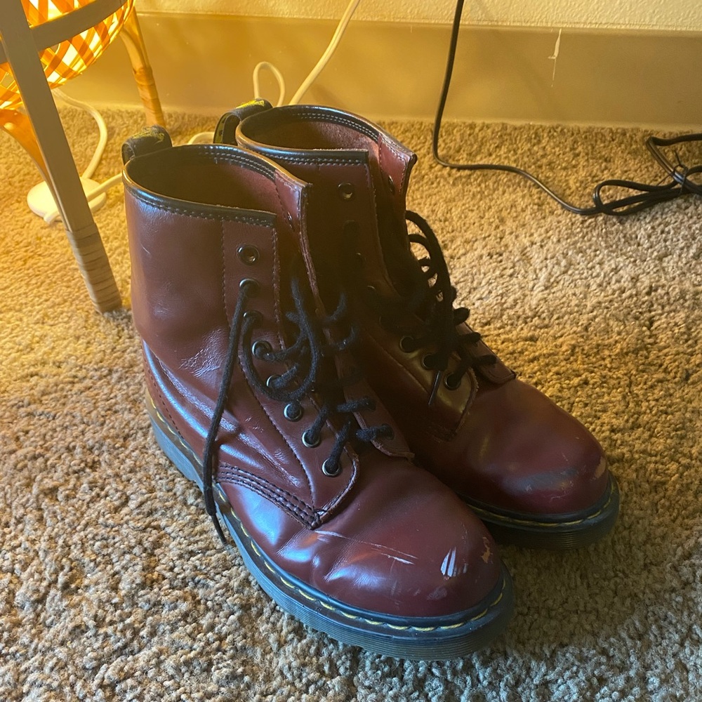 Doc Martens 1460 Classic Leather Boots